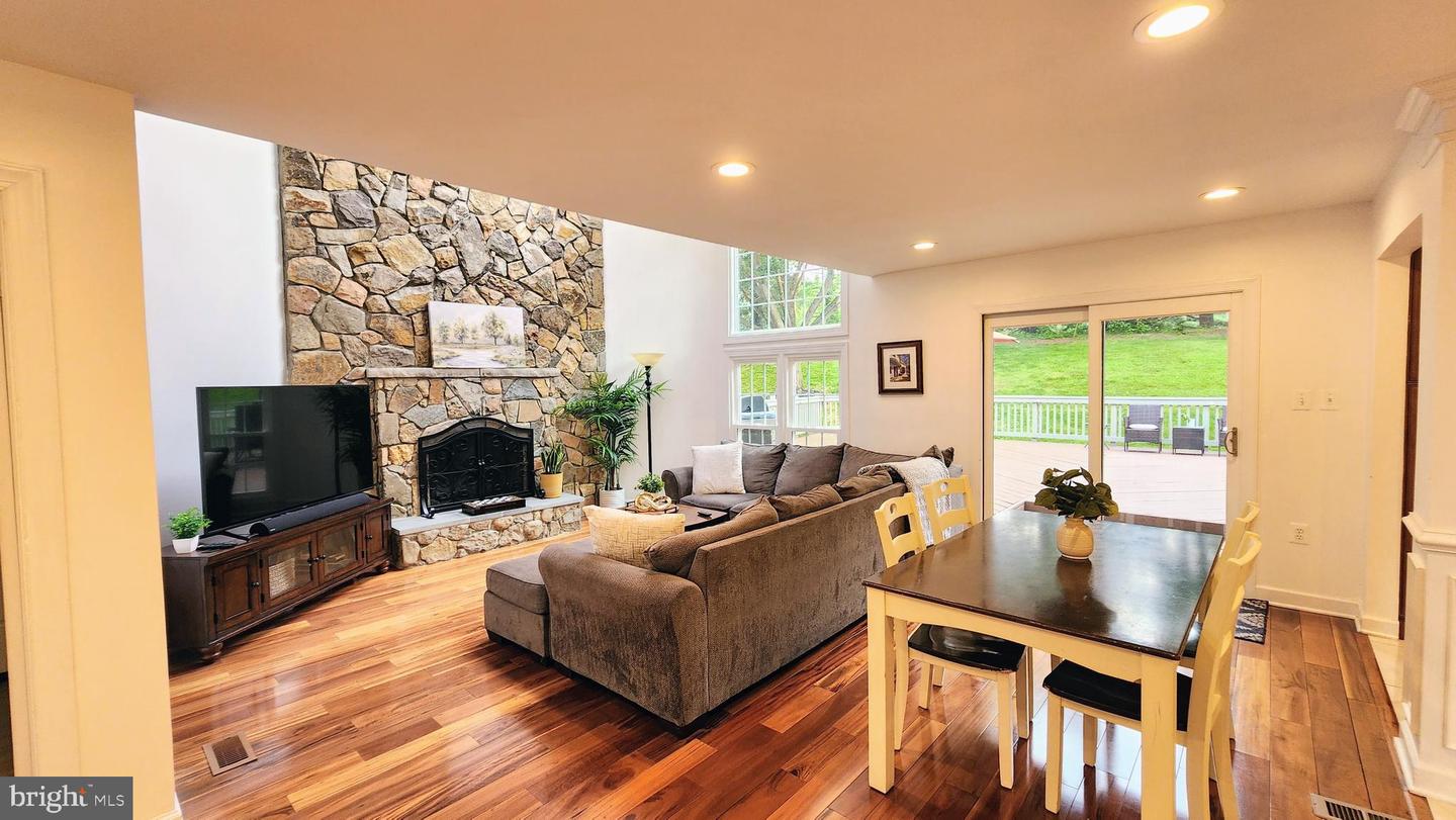 5503 CHESTERMILL CT, FAIRFAX, Virginia 22030, 5 Bedrooms Bedrooms, ,3 BathroomsBathrooms,Residential,For sale,5503 CHESTERMILL CT,VAFX2256806 MLS # VAFX2256806