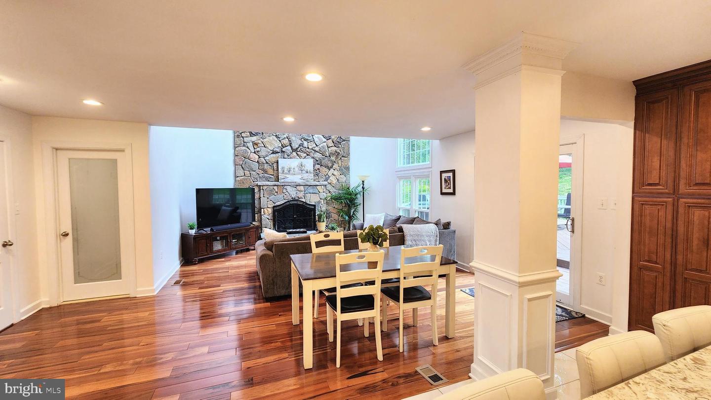 5503 CHESTERMILL CT, FAIRFAX, Virginia 22030, 5 Bedrooms Bedrooms, ,3 BathroomsBathrooms,Residential,For sale,5503 CHESTERMILL CT,VAFX2256806 MLS # VAFX2256806