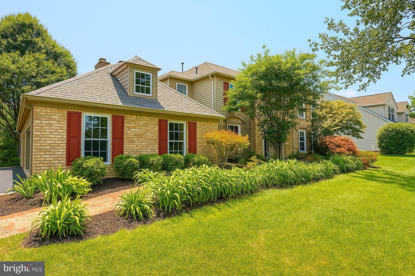 5503 CHESTERMILL CT, FAIRFAX, Virginia 22030, 5 Bedrooms Bedrooms, ,3 BathroomsBathrooms,Residential,For sale,5503 CHESTERMILL CT,VAFX2256806 MLS # VAFX2256806