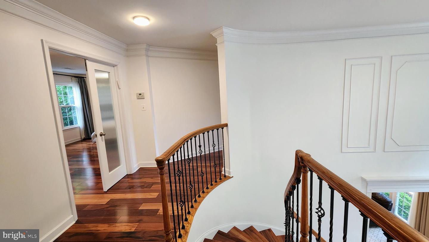 5503 CHESTERMILL CT, FAIRFAX, Virginia 22030, 5 Bedrooms Bedrooms, ,3 BathroomsBathrooms,Residential,For sale,5503 CHESTERMILL CT,VAFX2256806 MLS # VAFX2256806