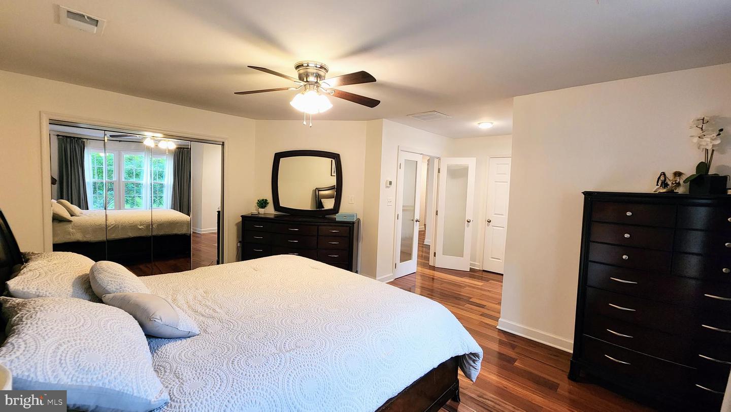 5503 CHESTERMILL CT, FAIRFAX, Virginia 22030, 5 Bedrooms Bedrooms, ,3 BathroomsBathrooms,Residential,For sale,5503 CHESTERMILL CT,VAFX2256806 MLS # VAFX2256806