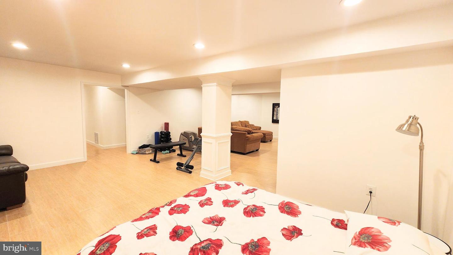 5503 CHESTERMILL CT, FAIRFAX, Virginia 22030, 5 Bedrooms Bedrooms, ,3 BathroomsBathrooms,Residential,For sale,5503 CHESTERMILL CT,VAFX2256806 MLS # VAFX2256806