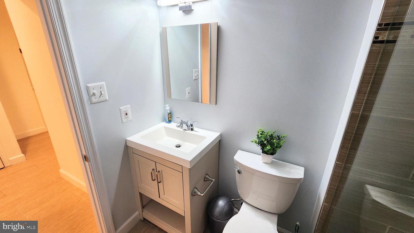 5503 CHESTERMILL CT, FAIRFAX, Virginia 22030, 5 Bedrooms Bedrooms, ,3 BathroomsBathrooms,Residential,For sale,5503 CHESTERMILL CT,VAFX2256806 MLS # VAFX2256806