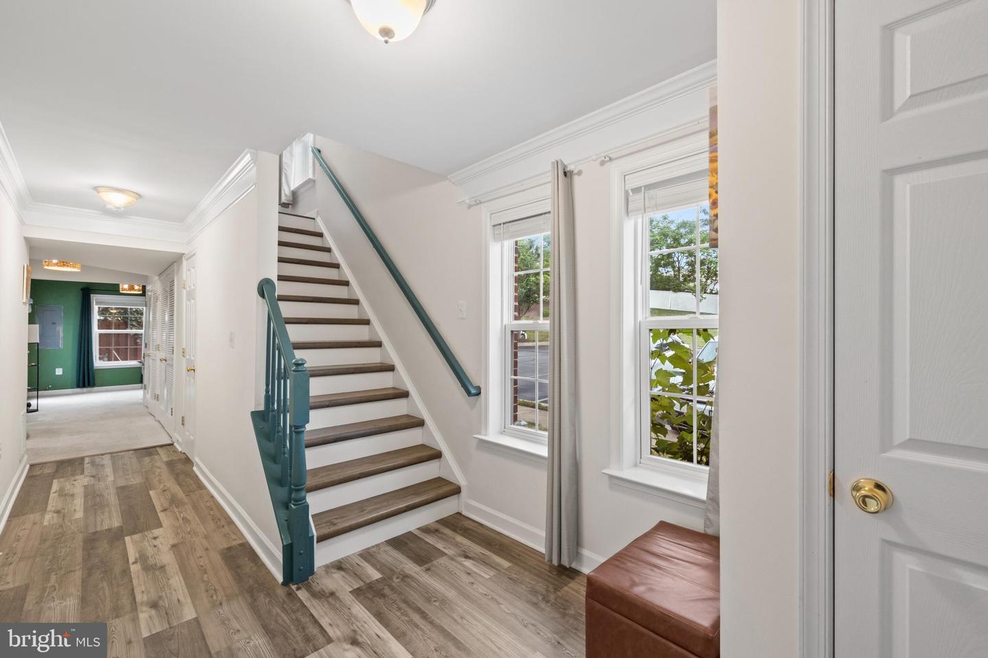 236 HAWKS VIEW SQ SE, LEESBURG, Virginia 20175, 3 Bedrooms Bedrooms, ,2 BathroomsBathrooms,Residential,For sale,236 HAWKS VIEW SQ SE,VALO2102830 MLS # VALO2102830