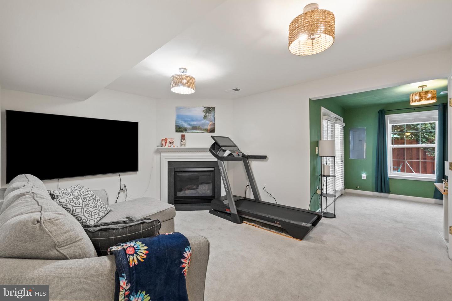 236 HAWKS VIEW SQ SE, LEESBURG, Virginia 20175, 3 Bedrooms Bedrooms, ,2 BathroomsBathrooms,Residential,For sale,236 HAWKS VIEW SQ SE,VALO2102830 MLS # VALO2102830