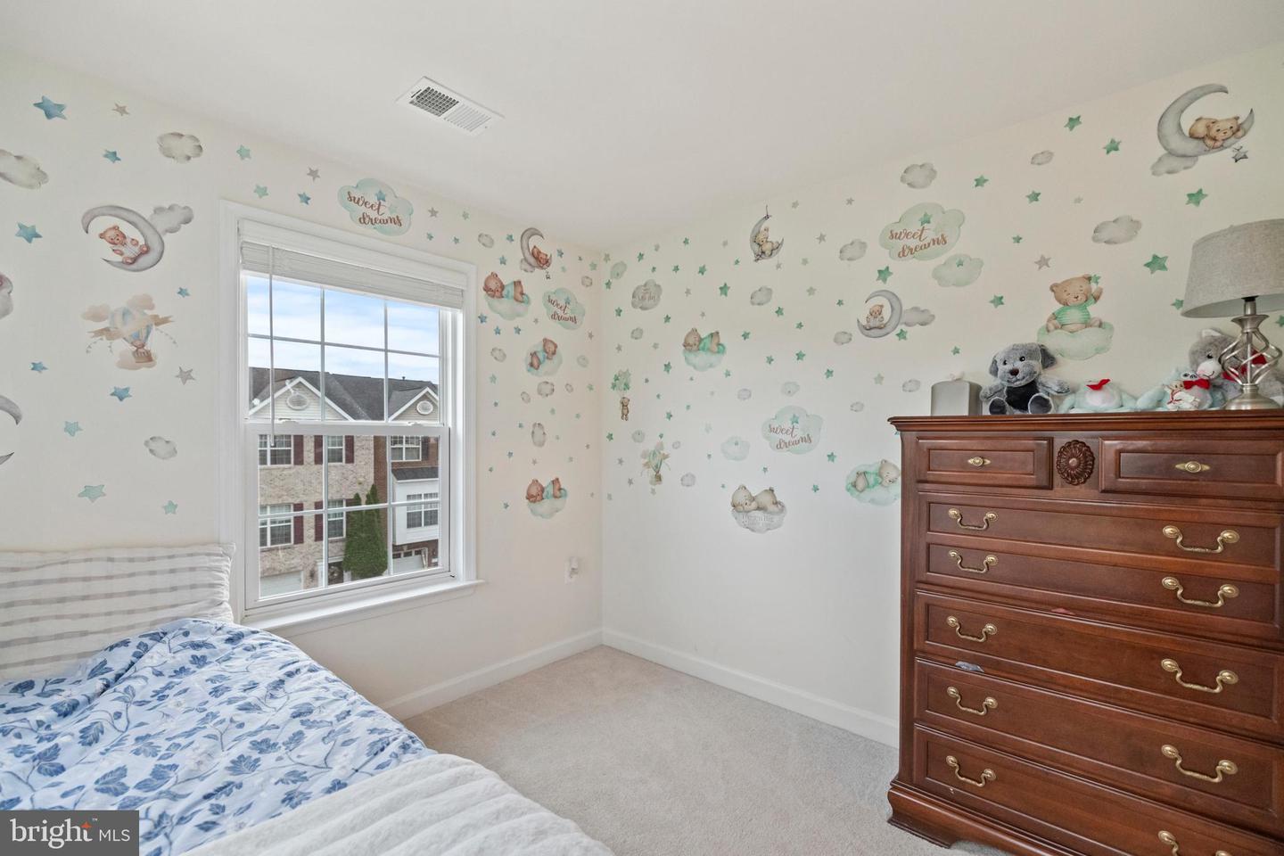 236 HAWKS VIEW SQ SE, LEESBURG, Virginia 20175, 3 Bedrooms Bedrooms, ,2 BathroomsBathrooms,Residential,For sale,236 HAWKS VIEW SQ SE,VALO2102830 MLS # VALO2102830