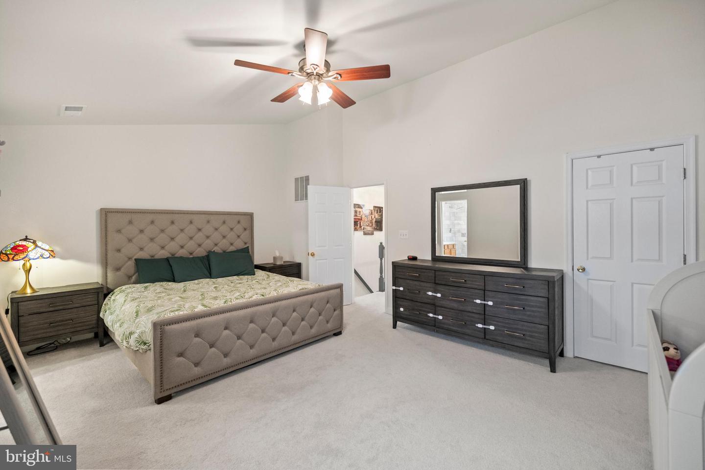 236 HAWKS VIEW SQ SE, LEESBURG, Virginia 20175, 3 Bedrooms Bedrooms, ,2 BathroomsBathrooms,Residential,For sale,236 HAWKS VIEW SQ SE,VALO2102830 MLS # VALO2102830