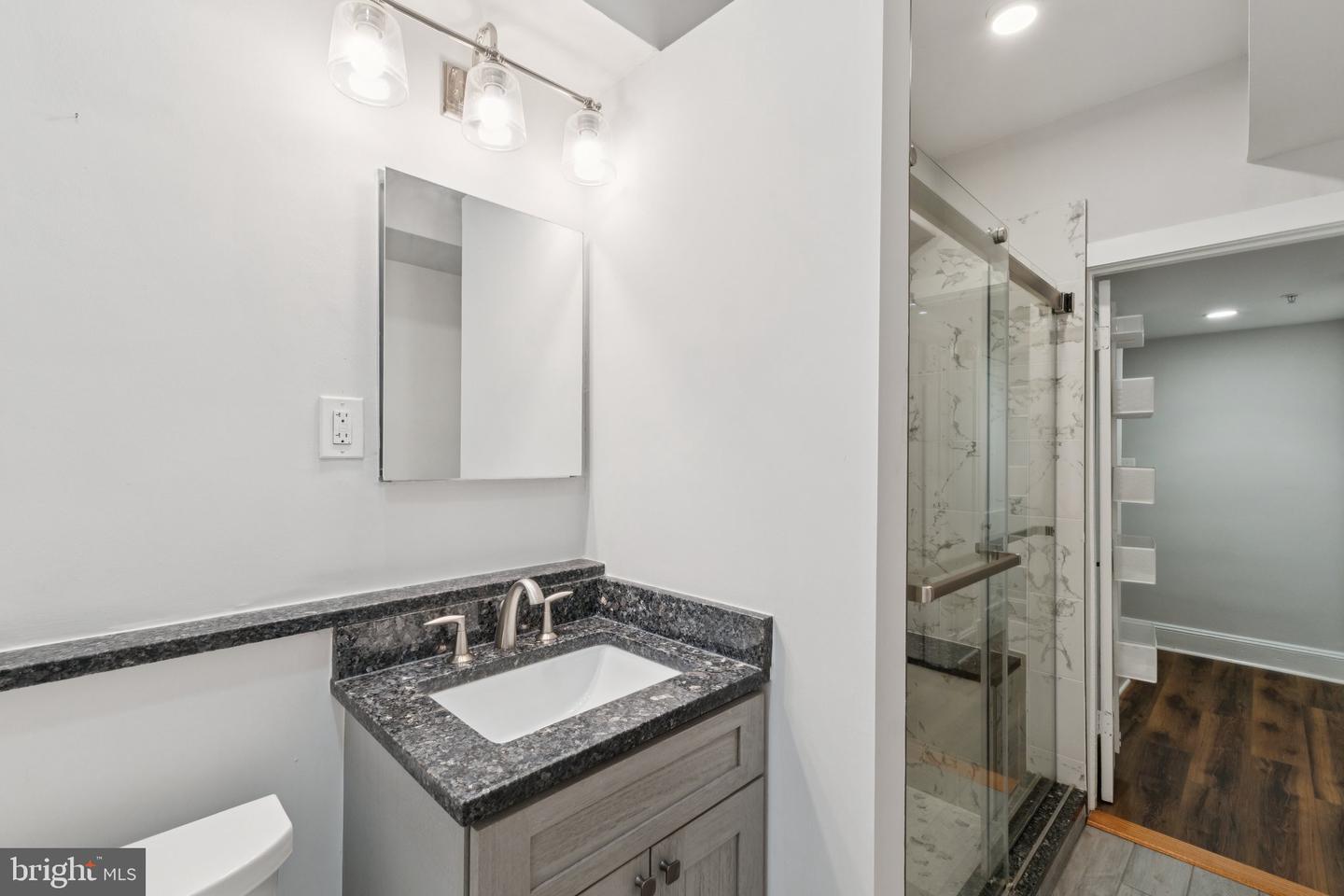 1858 CALIFORNIA ST NW #5, WASHINGTON, District Of Columbia 20009, 1 Bedroom Bedrooms, ,1 BathroomBathrooms,Residential,For sale,1858 CALIFORNIA ST NW #5,DCDC2211358 MLS # DCDC2211358