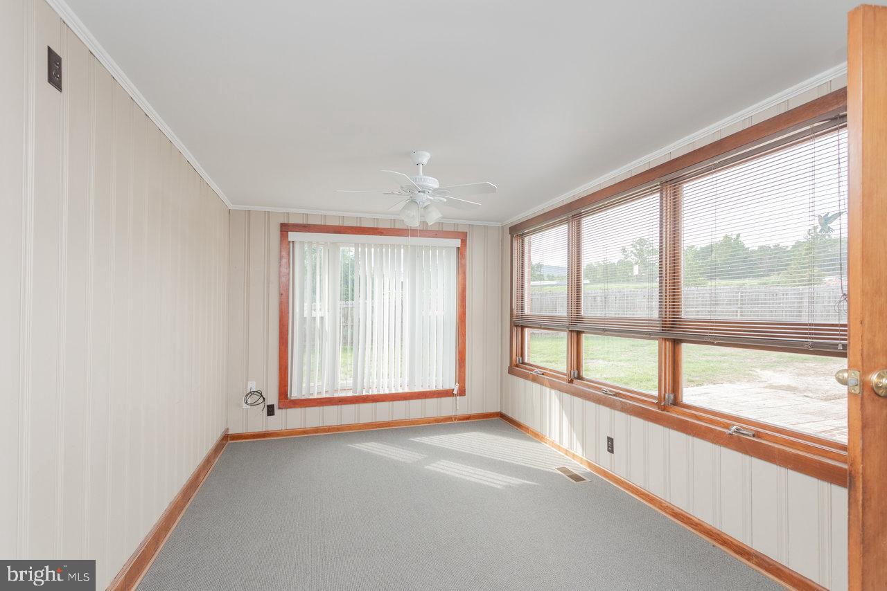 71 JUDY LN, MC GAHEYSVILLE, Virginia 22840, 4 Bedrooms Bedrooms, ,1 BathroomBathrooms,Residential,For sale,71 JUDY LN,VARO2002454 MLS # VARO2002454