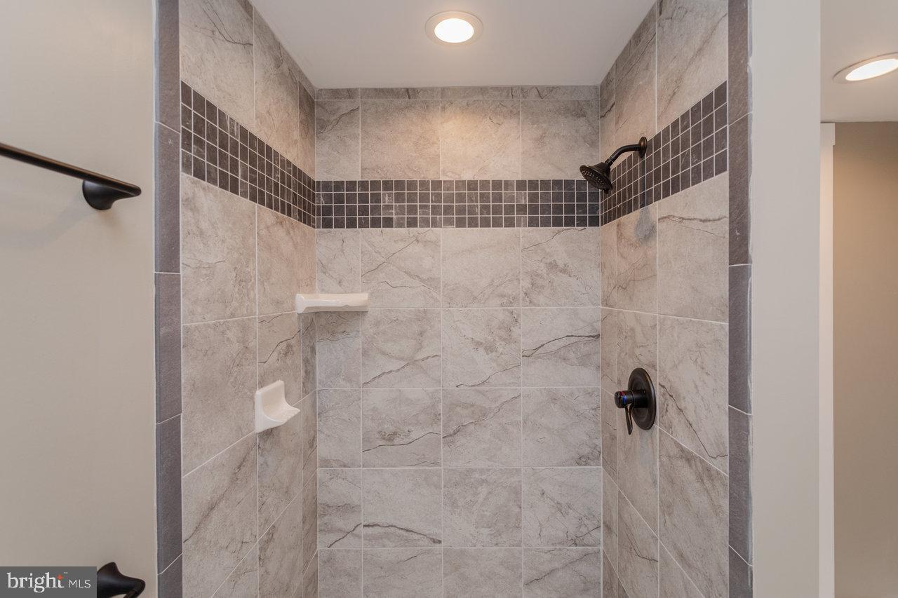71 JUDY LN, MC GAHEYSVILLE, Virginia 22840, 4 Bedrooms Bedrooms, ,1 BathroomBathrooms,Residential,For sale,71 JUDY LN,VARO2002454 MLS # VARO2002454