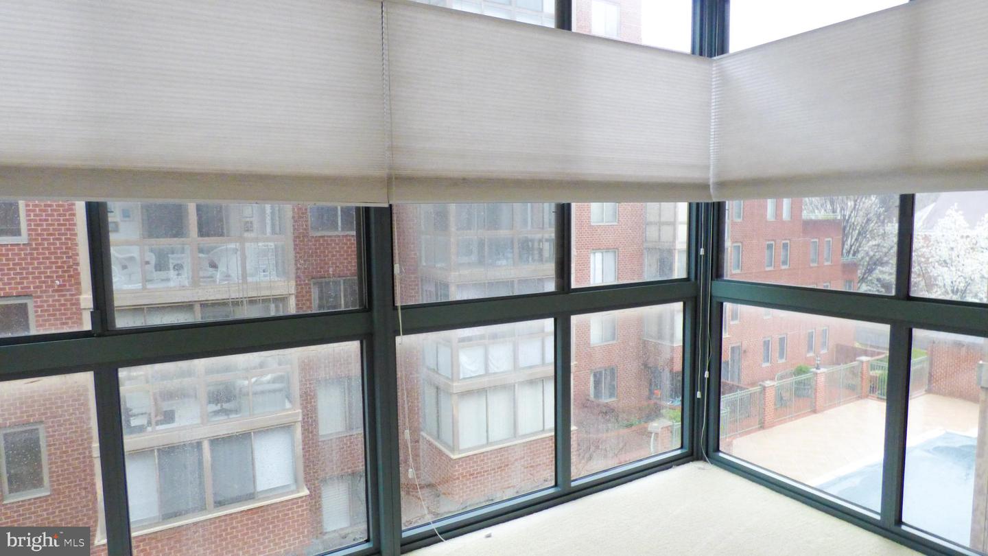 1050 N TAYLOR ST #1-407, ARLINGTON, Virginia 22201, 2 Bedrooms Bedrooms, ,1 BathroomBathrooms,Residential,For sale,1050 N TAYLOR ST #1-407,VAAR2061196 MLS # VAAR2061196