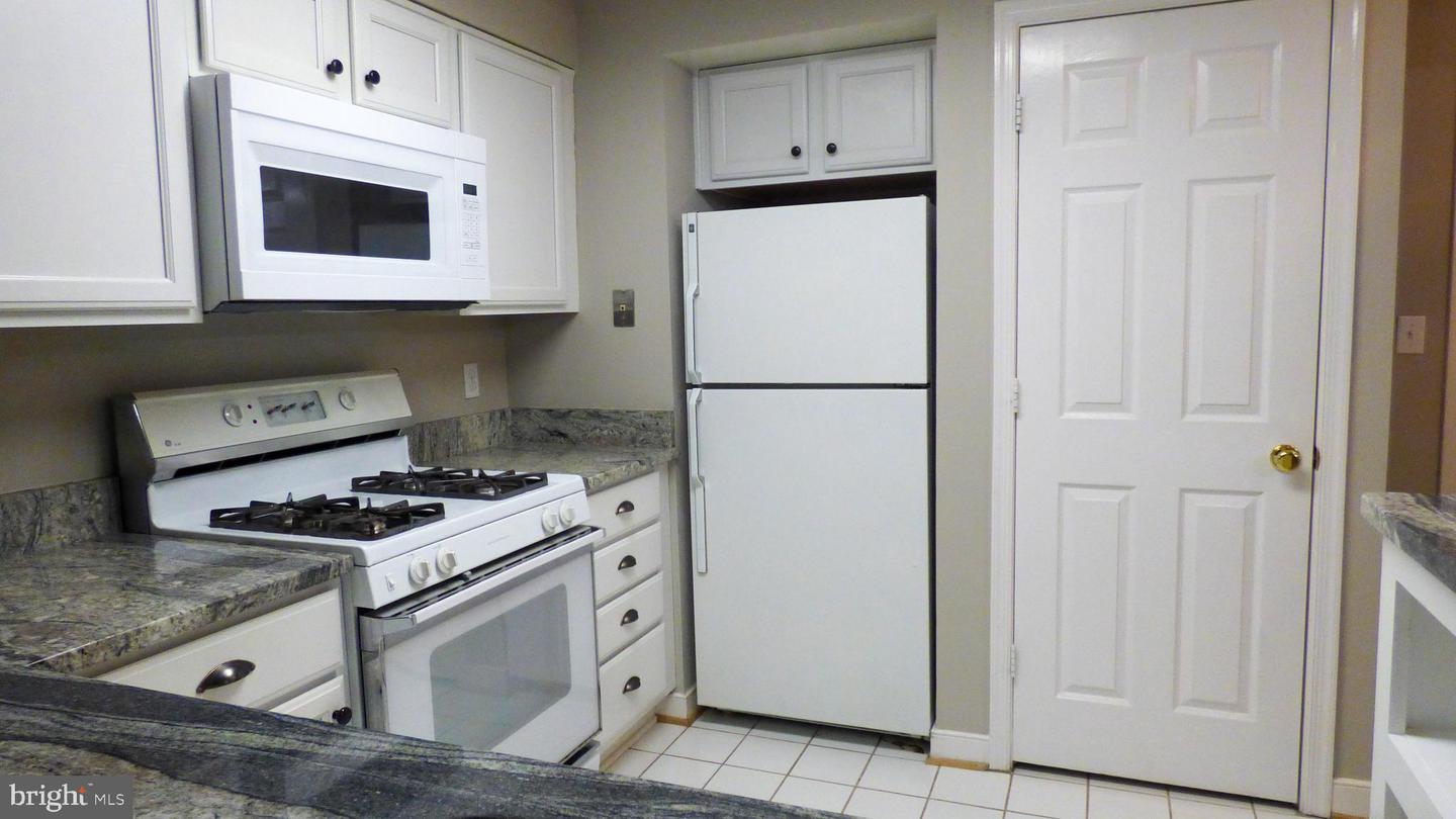 1050 N TAYLOR ST #1-407, ARLINGTON, Virginia 22201, 2 Bedrooms Bedrooms, ,1 BathroomBathrooms,Residential,For sale,1050 N TAYLOR ST #1-407,VAAR2061196 MLS # VAAR2061196