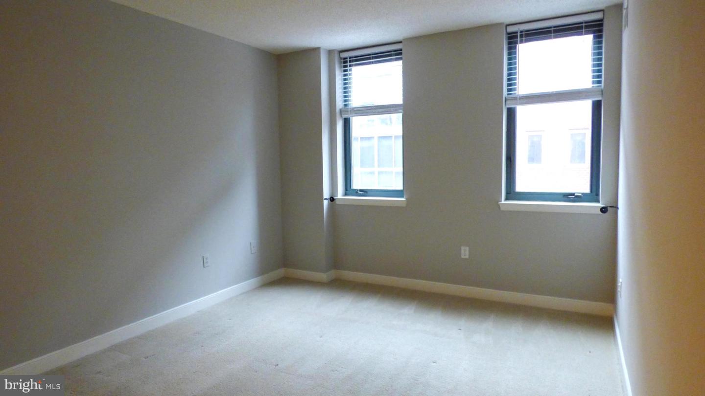 1050 N TAYLOR ST #1-407, ARLINGTON, Virginia 22201, 2 Bedrooms Bedrooms, ,1 BathroomBathrooms,Residential,For sale,1050 N TAYLOR ST #1-407,VAAR2061196 MLS # VAAR2061196