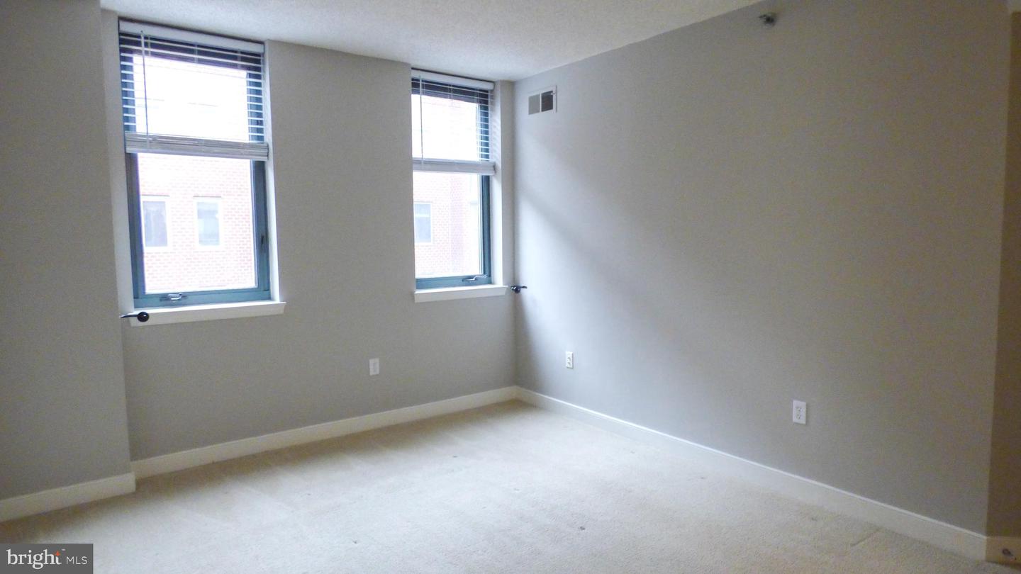 1050 N TAYLOR ST #1-407, ARLINGTON, Virginia 22201, 2 Bedrooms Bedrooms, ,1 BathroomBathrooms,Residential,For sale,1050 N TAYLOR ST #1-407,VAAR2061196 MLS # VAAR2061196