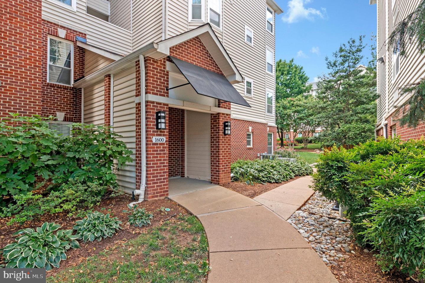 1600 SPRING GATE DR #2202, MCLEAN, Virginia 22102, 2 Bedrooms Bedrooms, ,2 BathroomsBathrooms,Residential,For sale,1600 SPRING GATE DR #2202,VAFX2256814 MLS # VAFX2256814