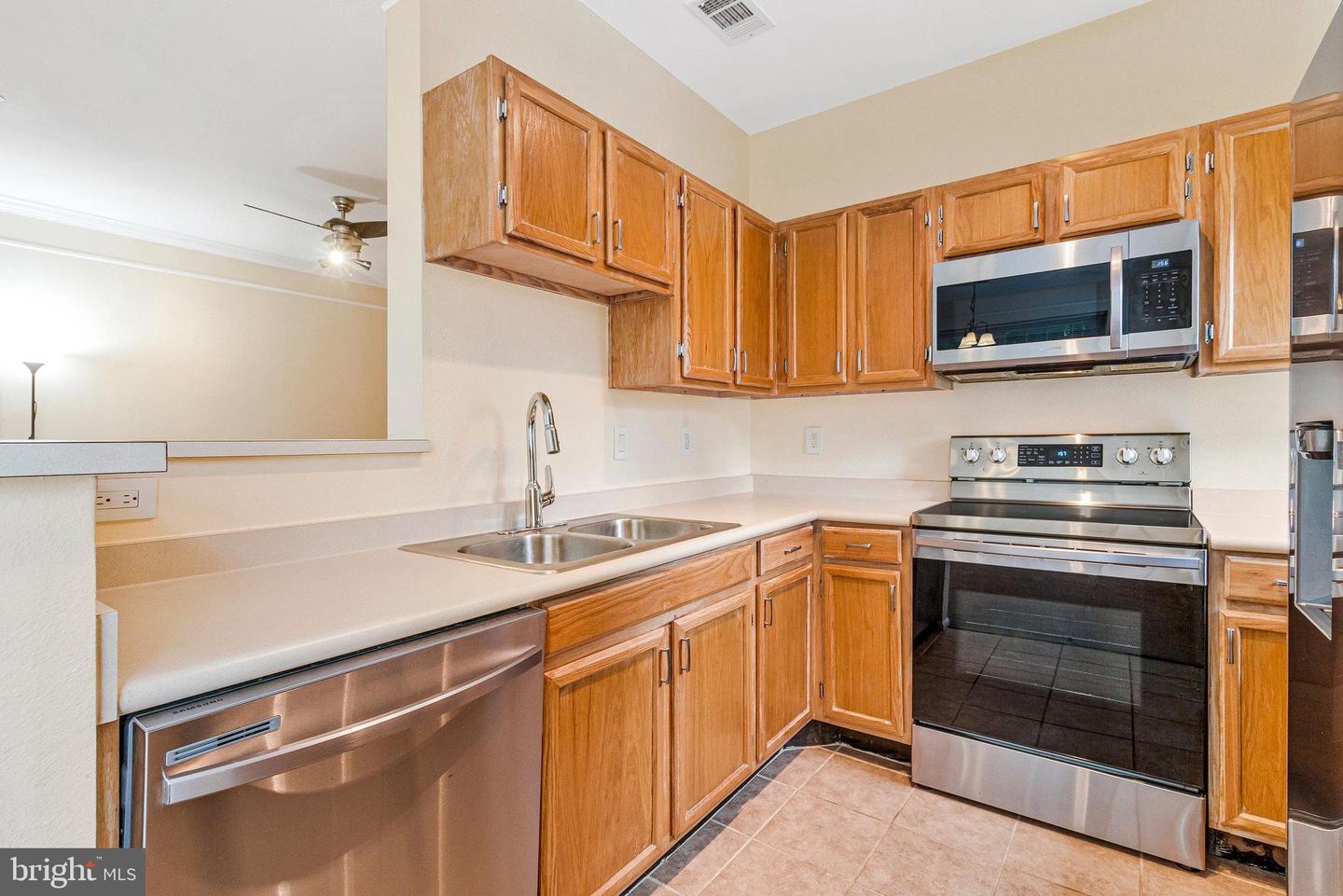 1600 SPRING GATE DR #2202, MCLEAN, Virginia 22102, 2 Bedrooms Bedrooms, ,2 BathroomsBathrooms,Residential,For sale,1600 SPRING GATE DR #2202,VAFX2256814 MLS # VAFX2256814