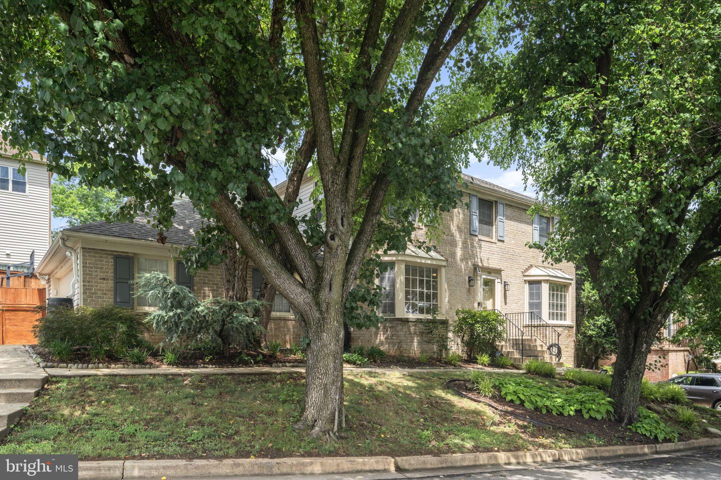 108 N LIBERTY ST, ARLINGTON, Virginia 22203, 4 Bedrooms Bedrooms, ,3 BathroomsBathrooms,Residential,For sale,108 N LIBERTY ST,VAAR2061160 MLS # VAAR2061160