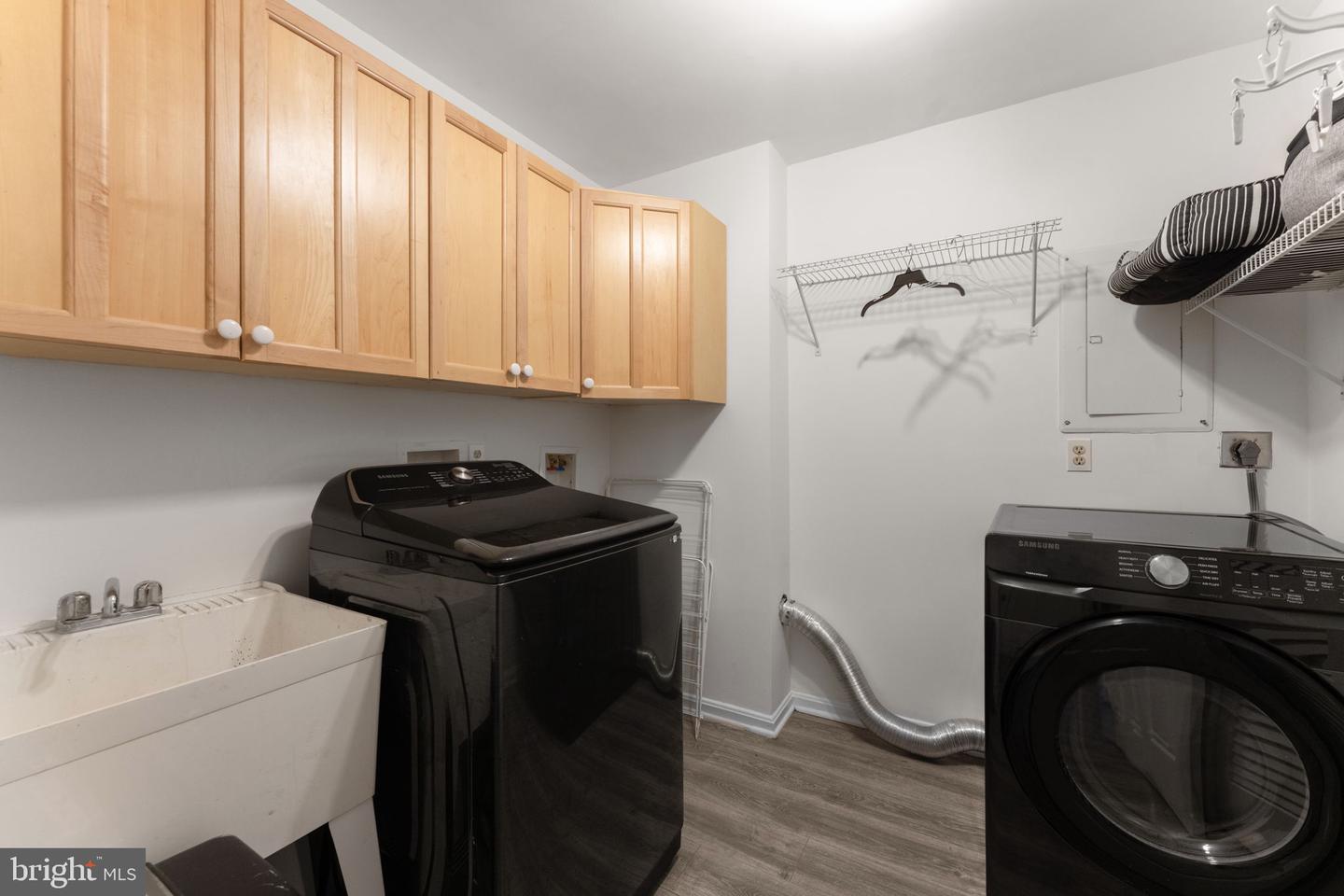 108 N LIBERTY ST, ARLINGTON, Virginia 22203, 4 Bedrooms Bedrooms, ,3 BathroomsBathrooms,Residential,For sale,108 N LIBERTY ST,VAAR2061160 MLS # VAAR2061160