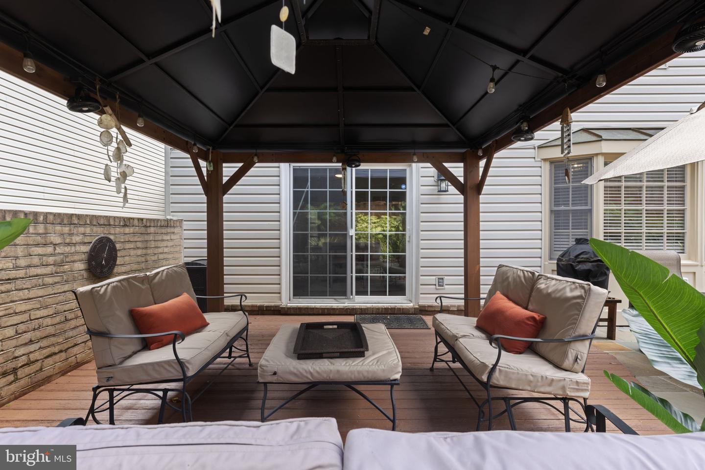 108 N LIBERTY ST, ARLINGTON, Virginia 22203, 4 Bedrooms Bedrooms, ,3 BathroomsBathrooms,Residential,For sale,108 N LIBERTY ST,VAAR2061160 MLS # VAAR2061160