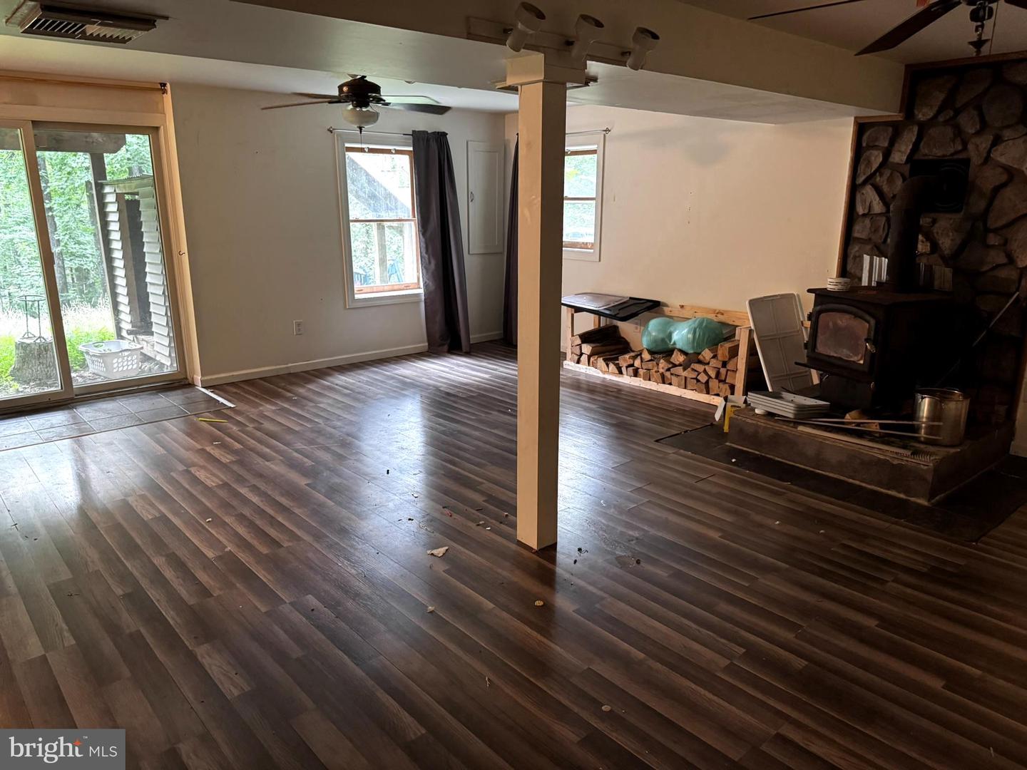 28 HENRY WAY, LINDEN, Virginia 22642, 3 Bedrooms Bedrooms, 11 Rooms Rooms,3 BathroomsBathrooms,Residential,For sale,28 HENRY WAY,VAWR2011762 MLS # VAWR2011762