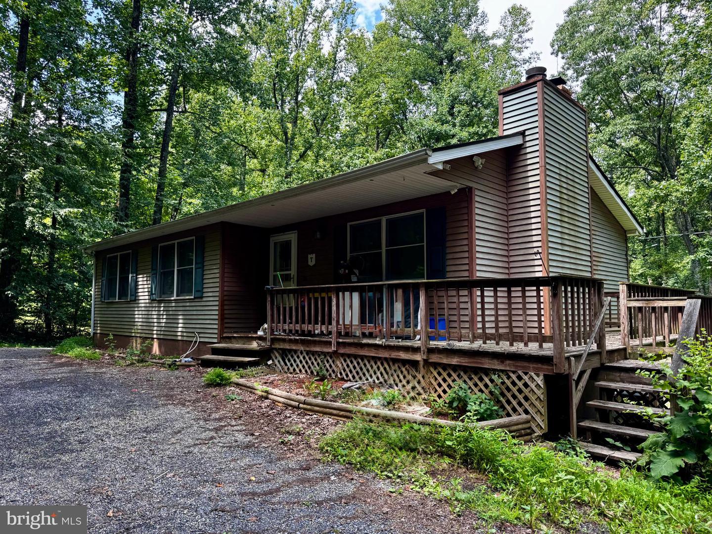 28 HENRY WAY, LINDEN, Virginia 22642, 3 Bedrooms Bedrooms, 11 Rooms Rooms,3 BathroomsBathrooms,Residential,For sale,28 HENRY WAY,VAWR2011762 MLS # VAWR2011762