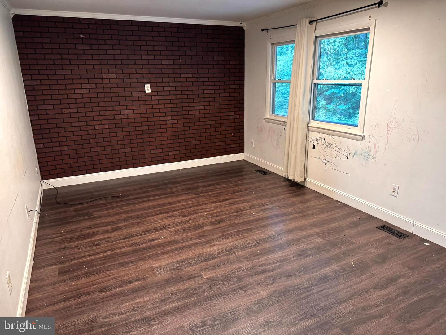 28 HENRY WAY, LINDEN, Virginia 22642, 3 Bedrooms Bedrooms, 11 Rooms Rooms,3 BathroomsBathrooms,Residential,For sale,28 HENRY WAY,VAWR2011762 MLS # VAWR2011762