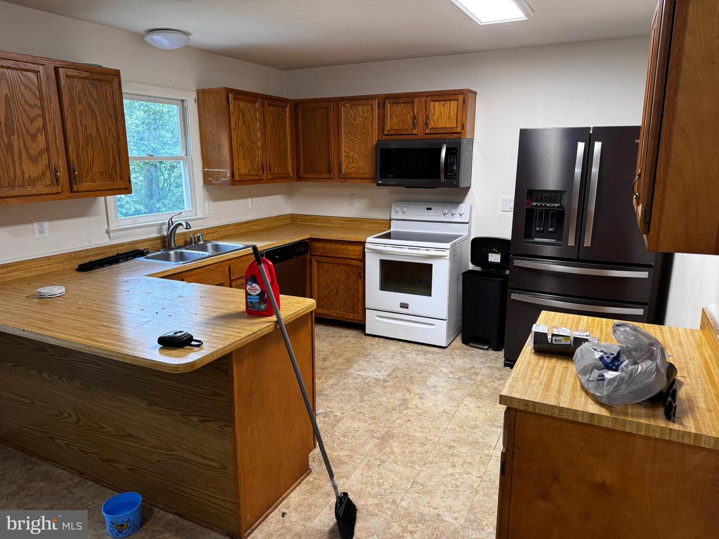 28 HENRY WAY, LINDEN, Virginia 22642, 3 Bedrooms Bedrooms, 11 Rooms Rooms,3 BathroomsBathrooms,Residential,For sale,28 HENRY WAY,VAWR2011762 MLS # VAWR2011762