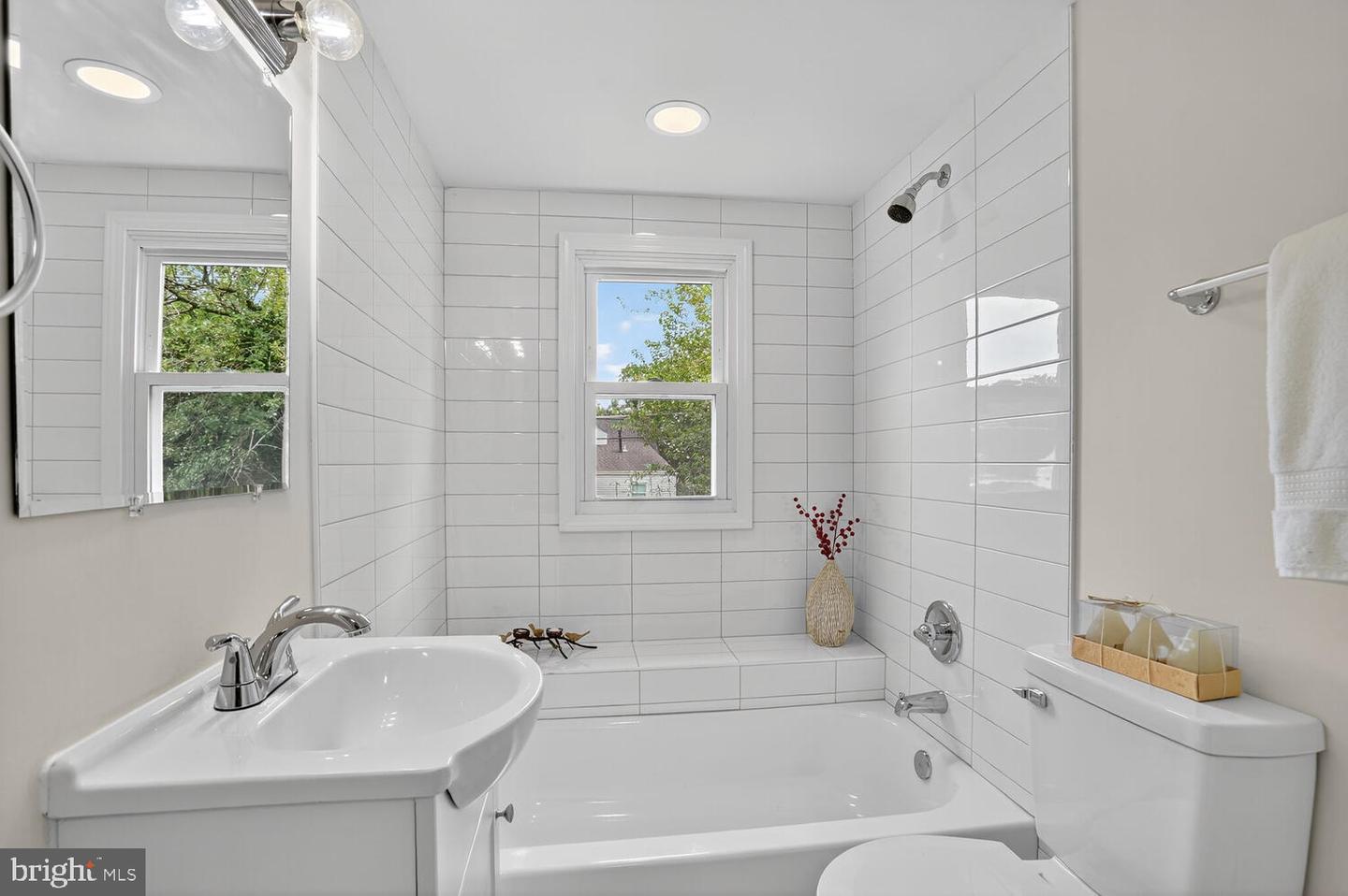 6731 WILLIAMS DR, ALEXANDRIA, Virginia 22307, 4 Bedrooms Bedrooms, ,3 BathroomsBathrooms,Residential,For sale,6731 WILLIAMS DR,VAFX2256740 MLS # VAFX2256740