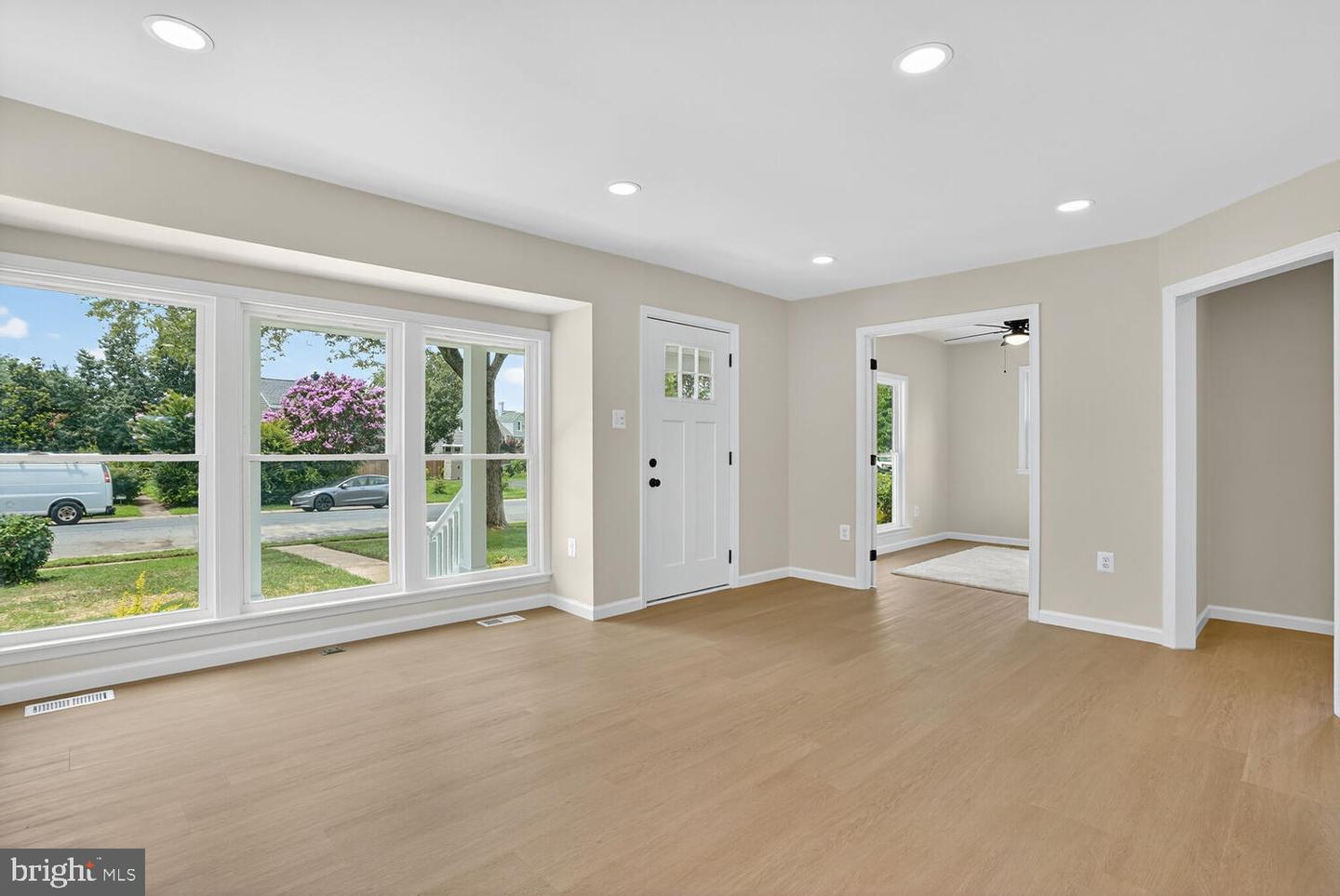 6731 WILLIAMS DR, ALEXANDRIA, Virginia 22307, 4 Bedrooms Bedrooms, ,3 BathroomsBathrooms,Residential,For sale,6731 WILLIAMS DR,VAFX2256740 MLS # VAFX2256740