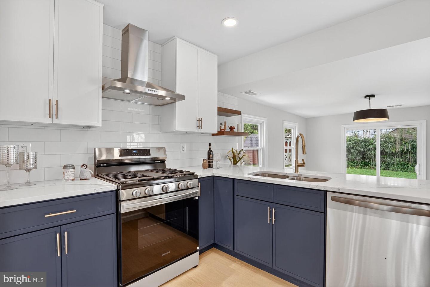 6731 WILLIAMS DR, ALEXANDRIA, Virginia 22307, 4 Bedrooms Bedrooms, ,3 BathroomsBathrooms,Residential,For sale,6731 WILLIAMS DR,VAFX2256740 MLS # VAFX2256740