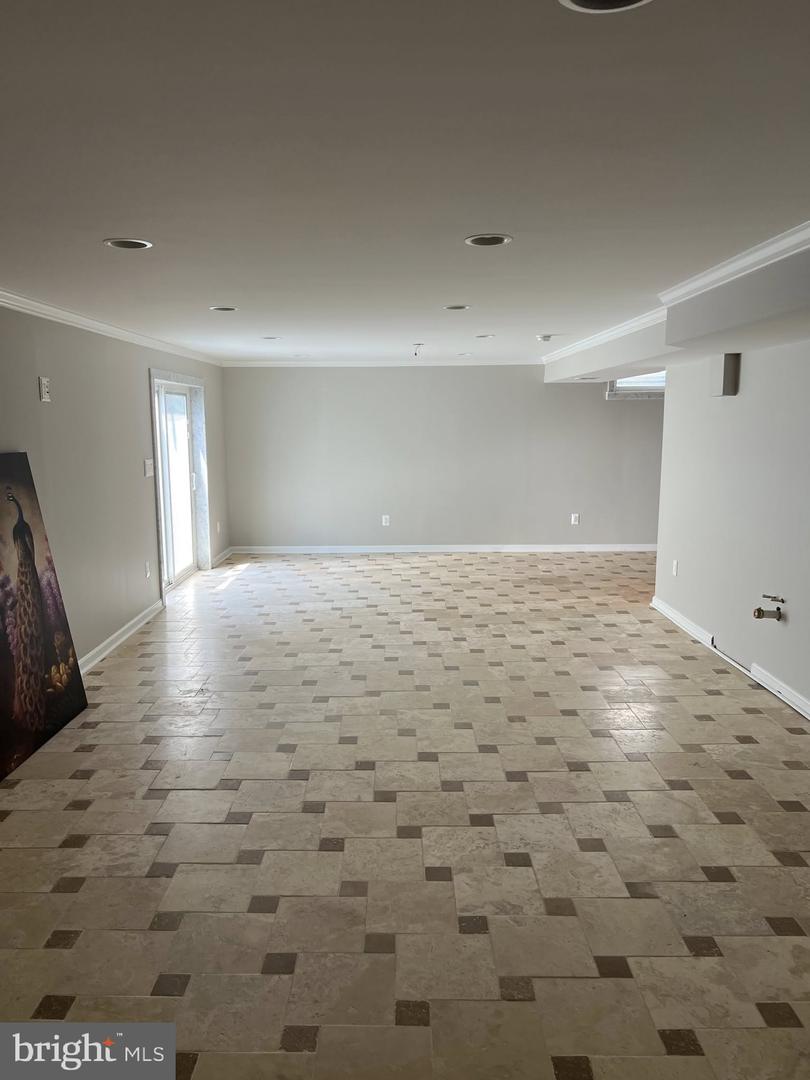 8196 TENBROOK DR, GAINESVILLE, Virginia 20155, 5 Bedrooms Bedrooms, ,3 BathroomsBathrooms,Residential,For sale,8196 TENBROOK DR,VAPW2099706 MLS # VAPW2099706
