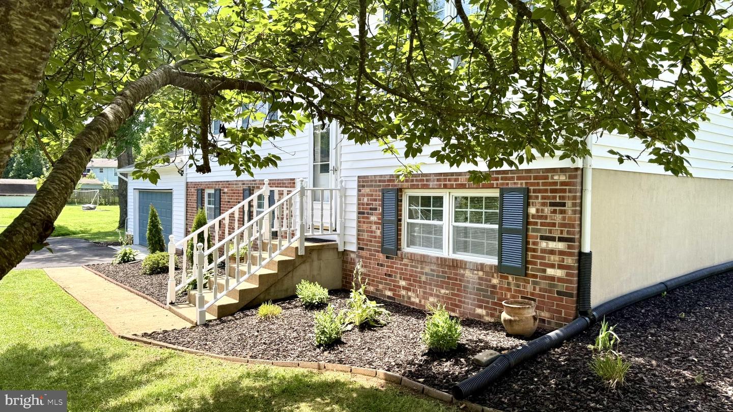 91 VISTA WOODS RD, STAFFORD, Virginia 22556, 3 Bedrooms Bedrooms, 3 Rooms Rooms,2 BathroomsBathrooms,Residential,For sale,91 VISTA WOODS RD,VAST2041022 MLS # VAST2041022