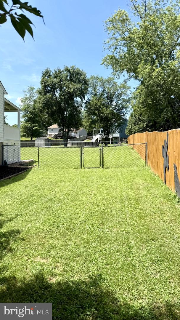 91 VISTA WOODS RD, STAFFORD, Virginia 22556, 3 Bedrooms Bedrooms, 3 Rooms Rooms,2 BathroomsBathrooms,Residential,For sale,91 VISTA WOODS RD,VAST2041022 MLS # VAST2041022