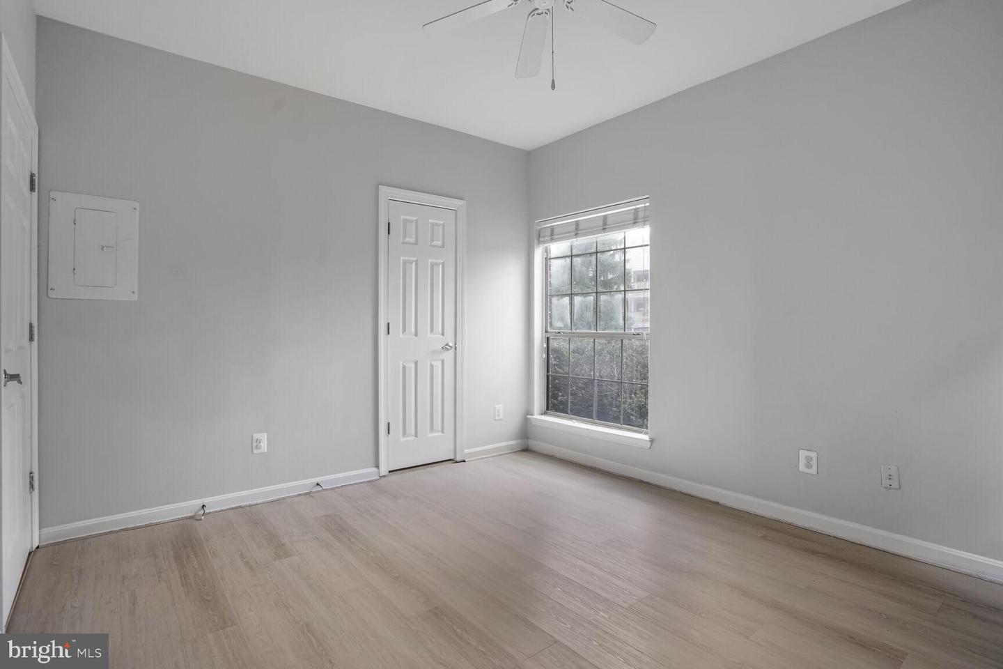 3906 PENDERVIEW DR #701, FAIRFAX, Virginia 22033, 2 Bedrooms Bedrooms, ,2 BathroomsBathrooms,Residential,For sale,3906 PENDERVIEW DR #701,VAFX2256768 MLS # VAFX2256768