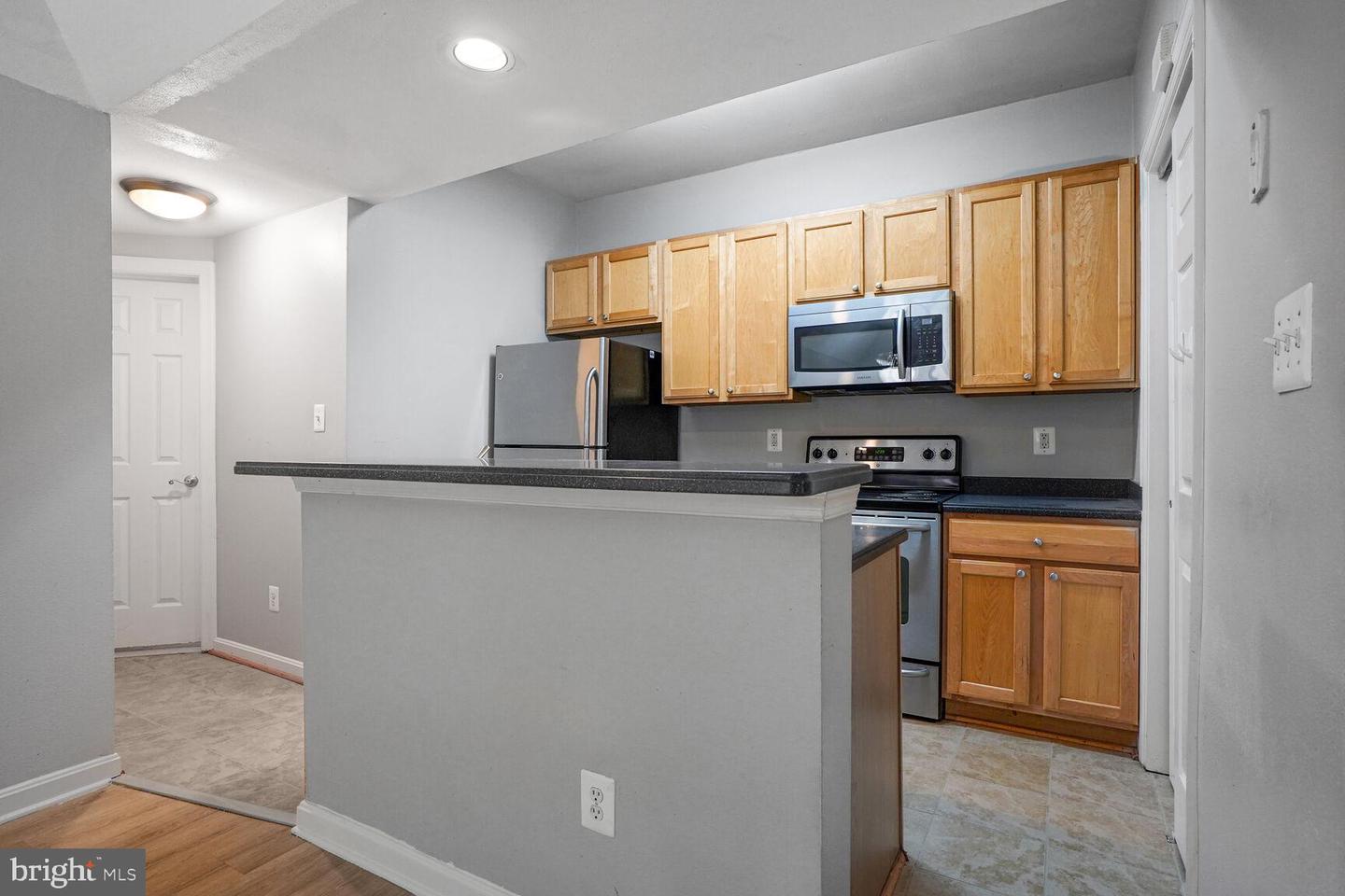 3906 PENDERVIEW DR #701, FAIRFAX, Virginia 22033, 2 Bedrooms Bedrooms, ,2 BathroomsBathrooms,Residential,For sale,3906 PENDERVIEW DR #701,VAFX2256768 MLS # VAFX2256768
