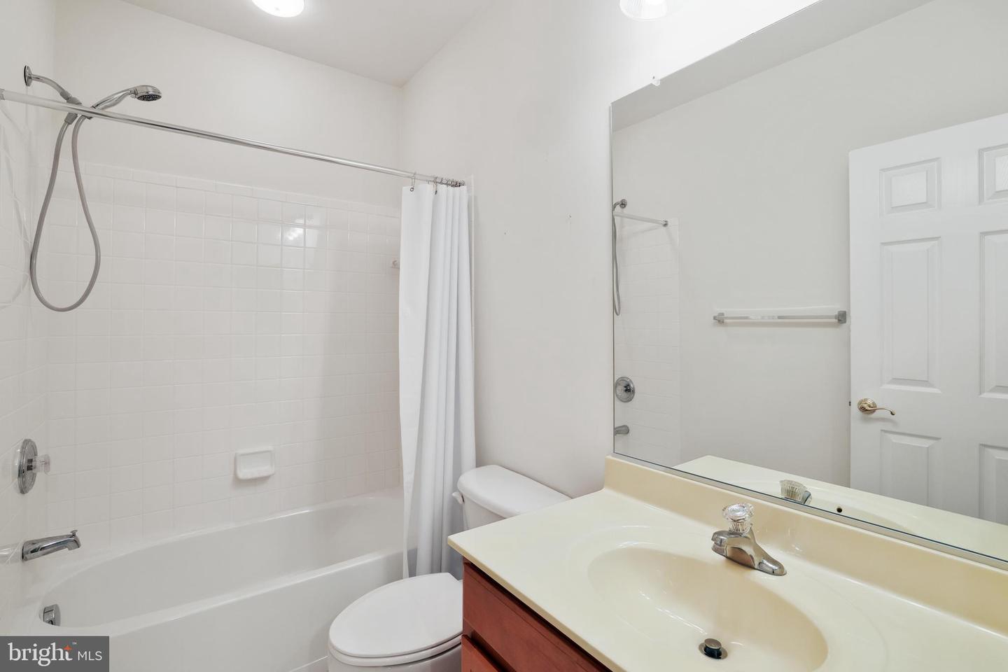 13626 SYLVAN BLUFF DR, LEESBURG, Virginia 20176, 5 Bedrooms Bedrooms, ,4 BathroomsBathrooms,Residential,For sale,13626 SYLVAN BLUFF DR,VALO2102866 MLS # VALO2102866