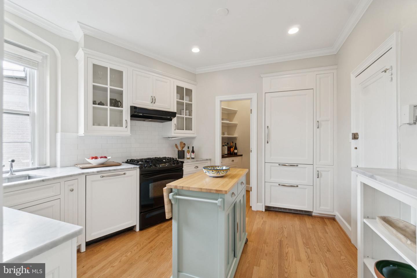 2737 DEVONSHIRE PL NW #503, WASHINGTON, District Of Columbia 20008, 2 Bedrooms Bedrooms, ,2 BathroomsBathrooms,Residential,For sale,2737 DEVONSHIRE PL NW #503,DCDC2211530 MLS # DCDC2211530