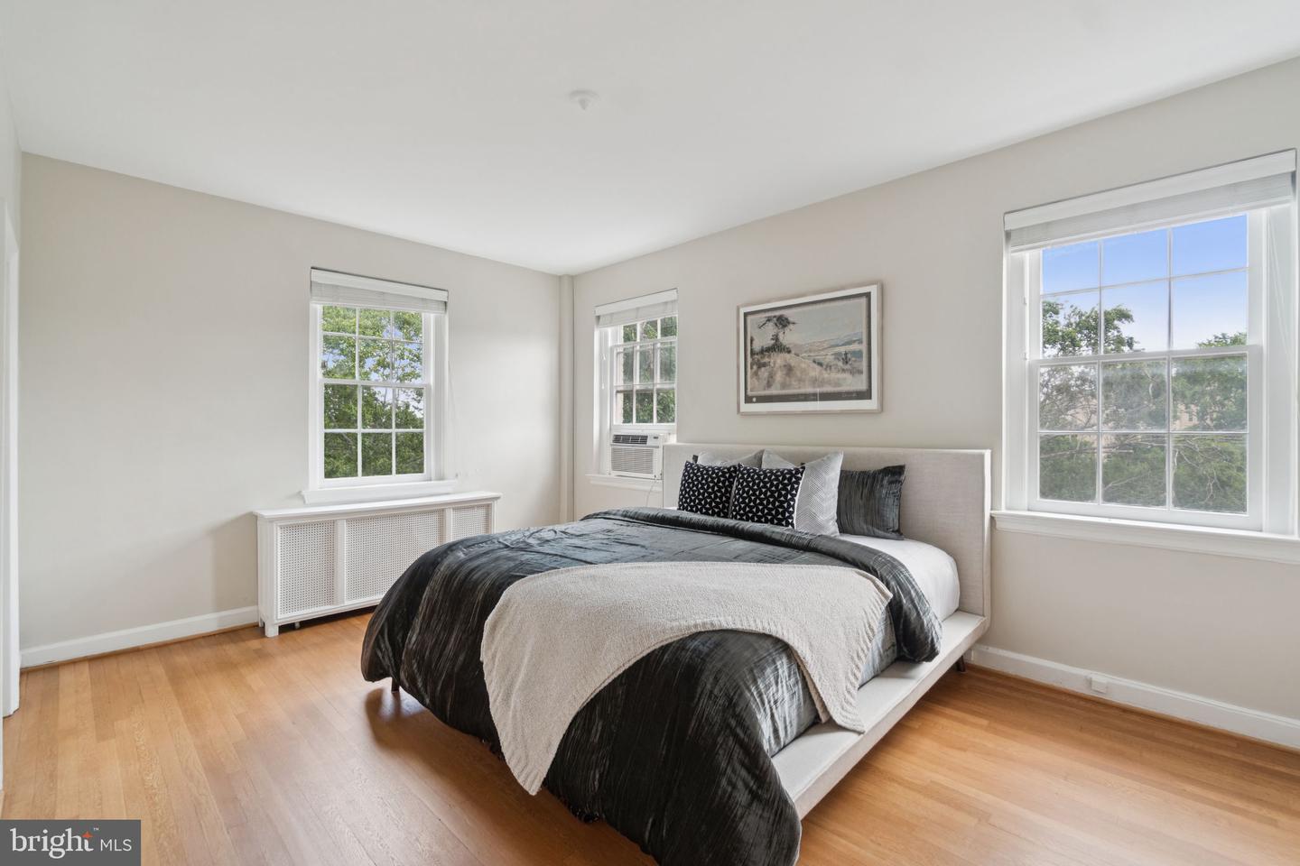 2737 DEVONSHIRE PL NW #503, WASHINGTON, District Of Columbia 20008, 2 Bedrooms Bedrooms, ,2 BathroomsBathrooms,Residential,For sale,2737 DEVONSHIRE PL NW #503,DCDC2211530 MLS # DCDC2211530