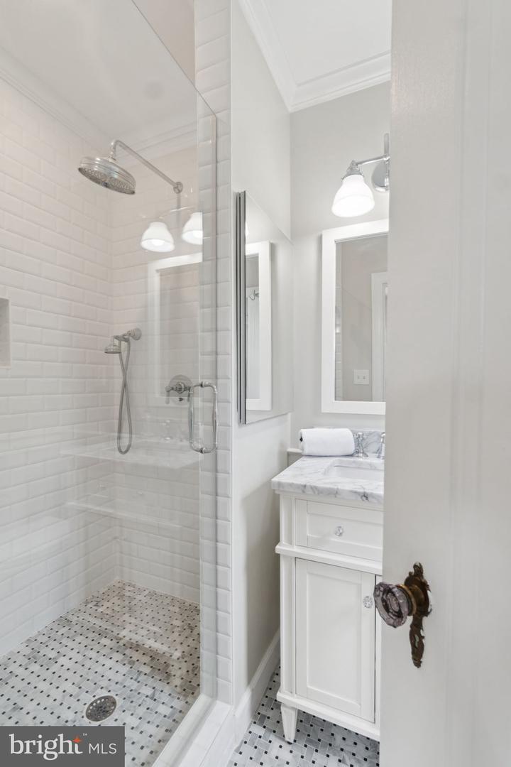 2737 DEVONSHIRE PL NW #503, WASHINGTON, District Of Columbia 20008, 2 Bedrooms Bedrooms, ,2 BathroomsBathrooms,Residential,For sale,2737 DEVONSHIRE PL NW #503,DCDC2211530 MLS # DCDC2211530
