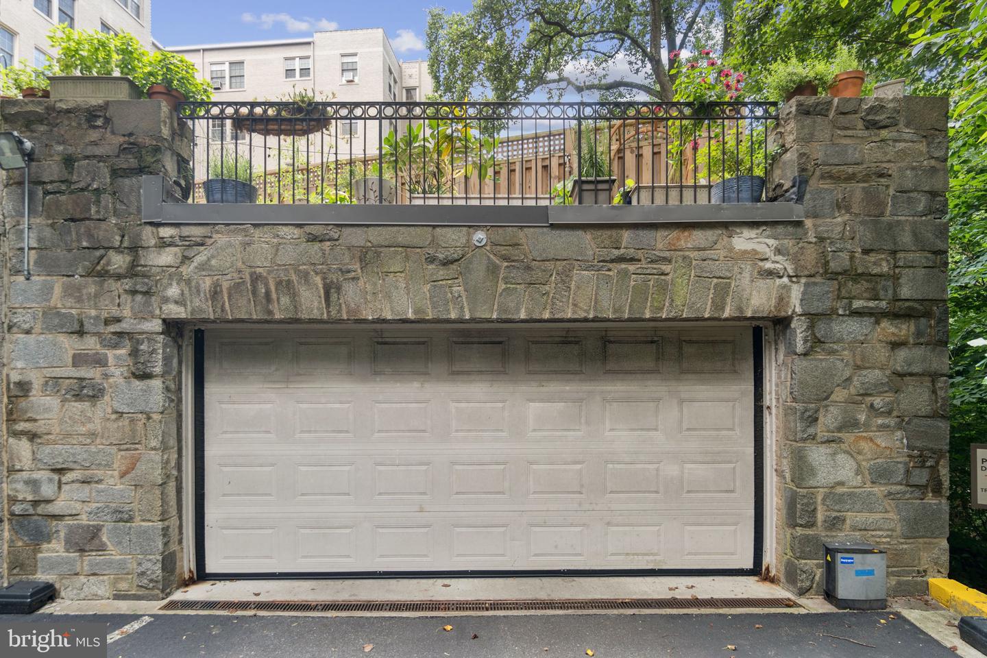 2737 DEVONSHIRE PL NW #503, WASHINGTON, District Of Columbia 20008, 2 Bedrooms Bedrooms, ,2 BathroomsBathrooms,Residential,For sale,2737 DEVONSHIRE PL NW #503,DCDC2211530 MLS # DCDC2211530