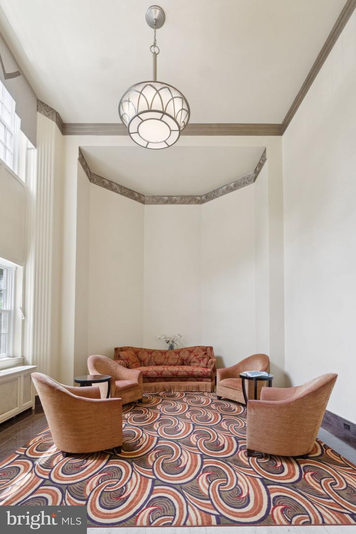 2737 DEVONSHIRE PL NW #503, WASHINGTON, District Of Columbia 20008, 2 Bedrooms Bedrooms, ,2 BathroomsBathrooms,Residential,For sale,2737 DEVONSHIRE PL NW #503,DCDC2211530 MLS # DCDC2211530