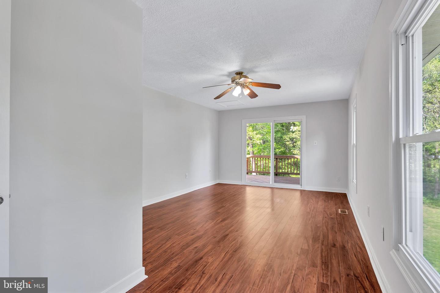 7 FAIRFIELD CT, STAFFORD, Virginia 22554, 5 Bedrooms Bedrooms, ,3 BathroomsBathrooms,Residential,For sale,7 FAIRFIELD CT,VAST2041032 MLS # VAST2041032