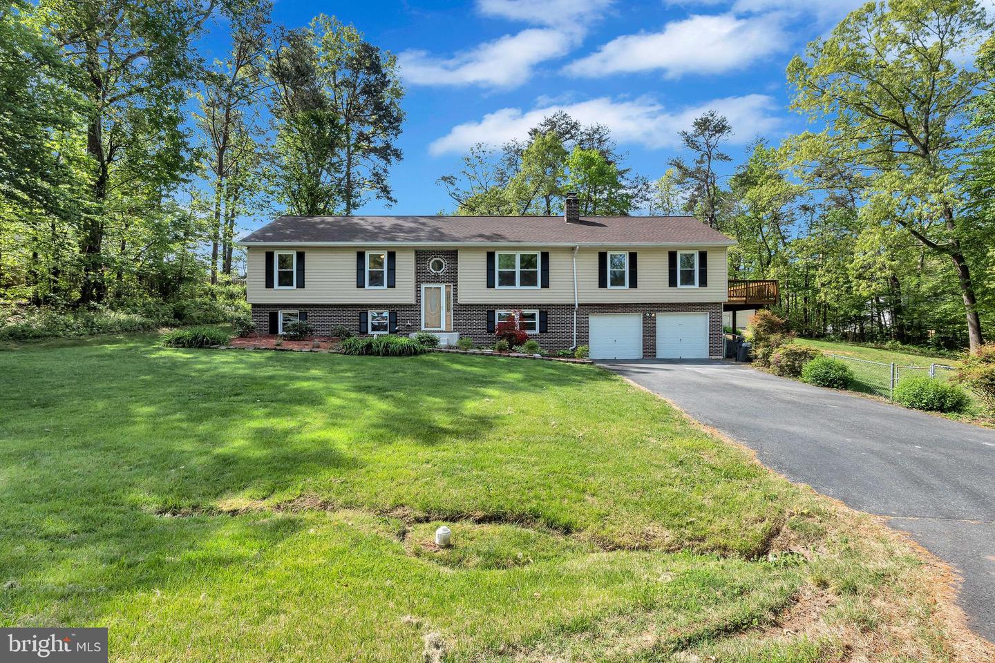 7 FAIRFIELD CT, STAFFORD, Virginia 22554, 5 Bedrooms Bedrooms, ,3 BathroomsBathrooms,Residential,For sale,7 FAIRFIELD CT,VAST2041032 MLS # VAST2041032