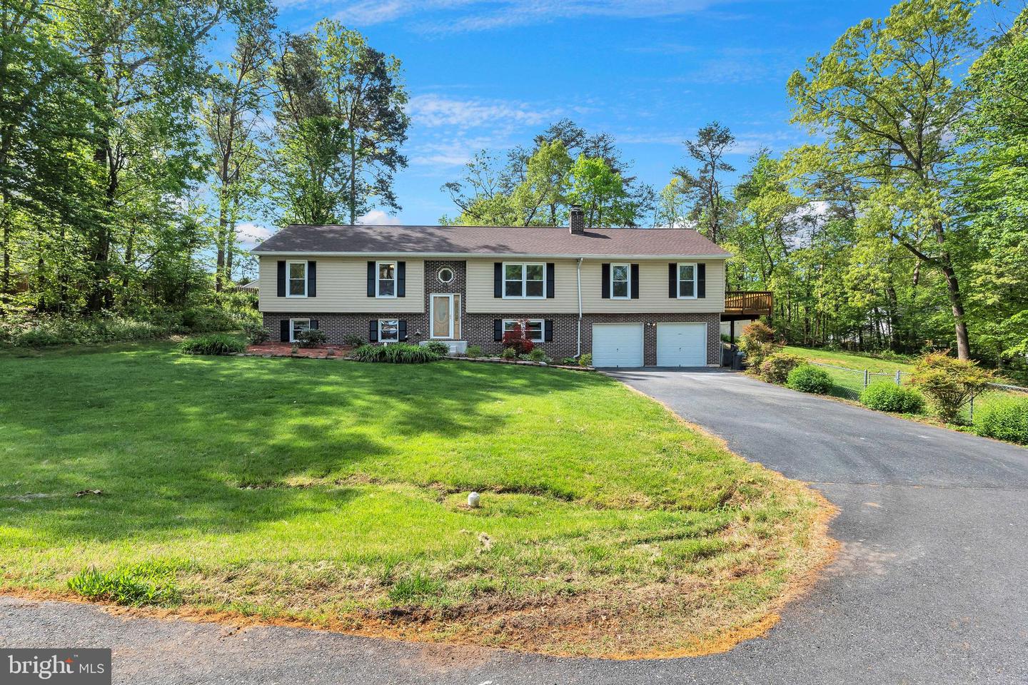 7 FAIRFIELD CT, STAFFORD, Virginia 22554, 5 Bedrooms Bedrooms, ,3 BathroomsBathrooms,Residential,For sale,7 FAIRFIELD CT,VAST2041032 MLS # VAST2041032