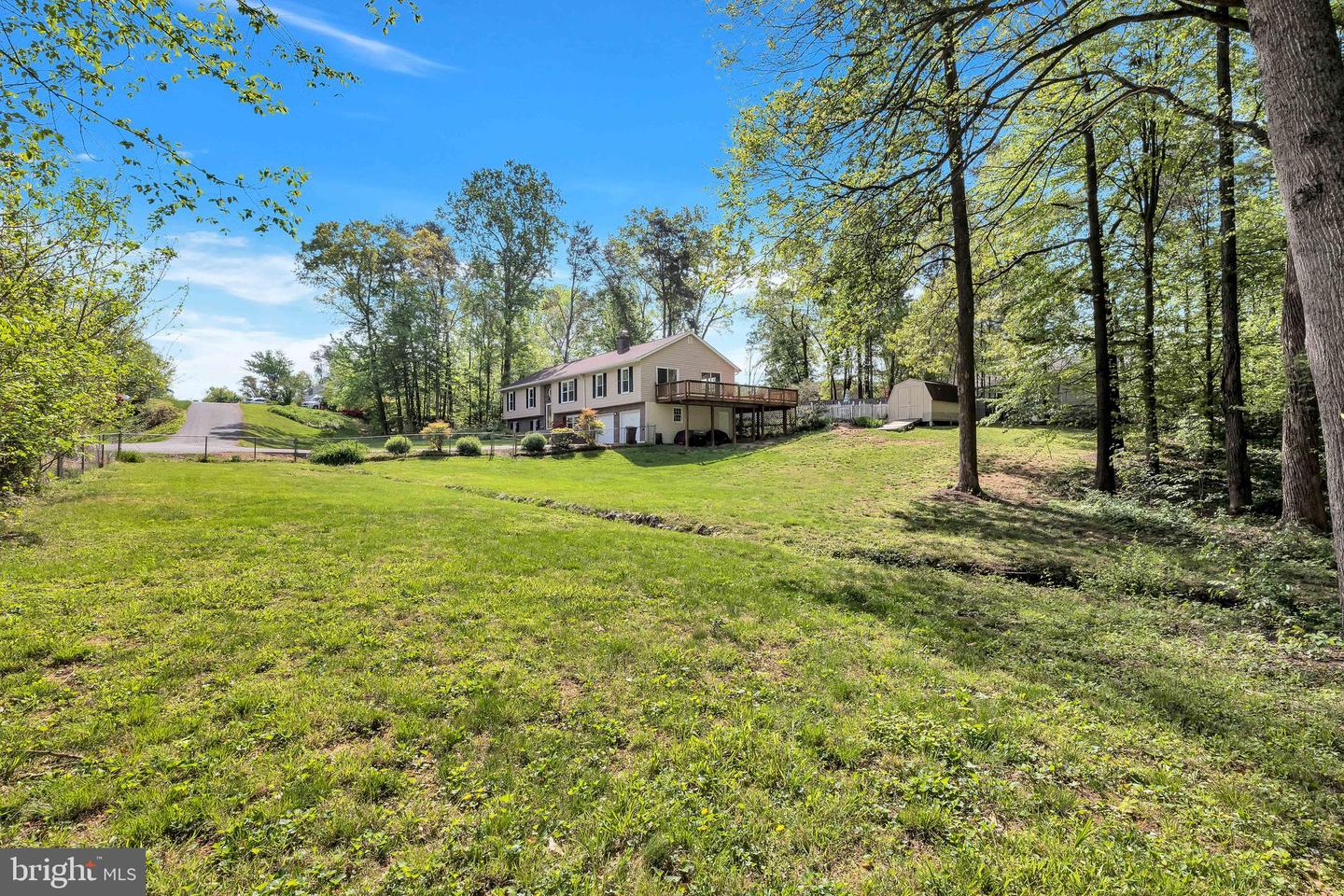 7 FAIRFIELD CT, STAFFORD, Virginia 22554, 5 Bedrooms Bedrooms, ,3 BathroomsBathrooms,Residential,For sale,7 FAIRFIELD CT,VAST2041032 MLS # VAST2041032