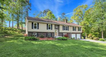 7 FAIRFIELD CT, STAFFORD, Virginia 22554, 5 Bedrooms Bedrooms, ,3 BathroomsBathrooms,Residential,For sale,7 FAIRFIELD CT,VAST2041032 MLS # VAST2041032