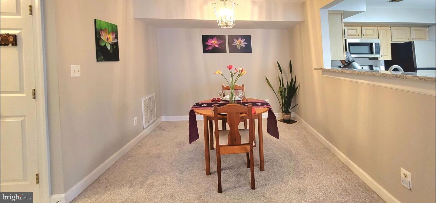 12253 FAIRFIELD HOUSE DR #405, FAIRFAX, Virginia 22033, 2 Bedrooms Bedrooms, ,2 BathroomsBathrooms,Residential,For sale,12253 FAIRFIELD HOUSE DR #405,VAFX2256908 MLS # VAFX2256908