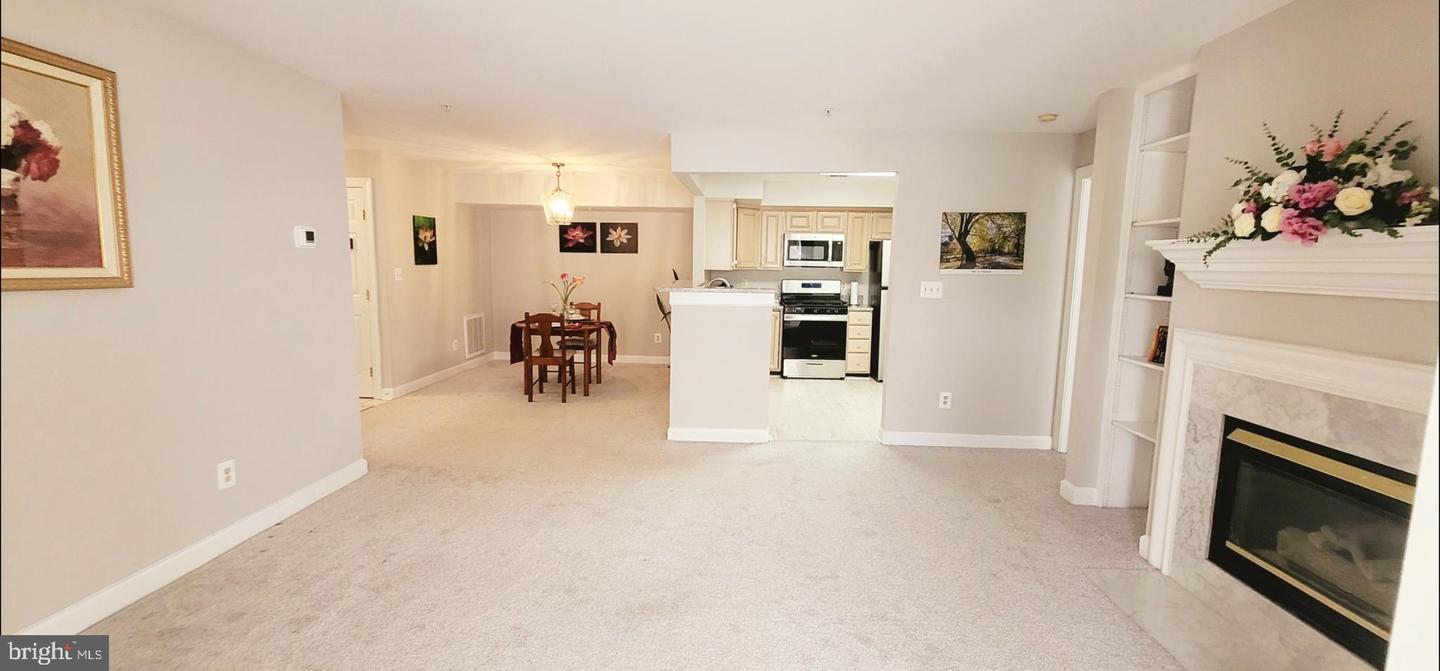 12253 FAIRFIELD HOUSE DR #405, FAIRFAX, Virginia 22033, 2 Bedrooms Bedrooms, ,2 BathroomsBathrooms,Residential,For sale,12253 FAIRFIELD HOUSE DR #405,VAFX2256908 MLS # VAFX2256908