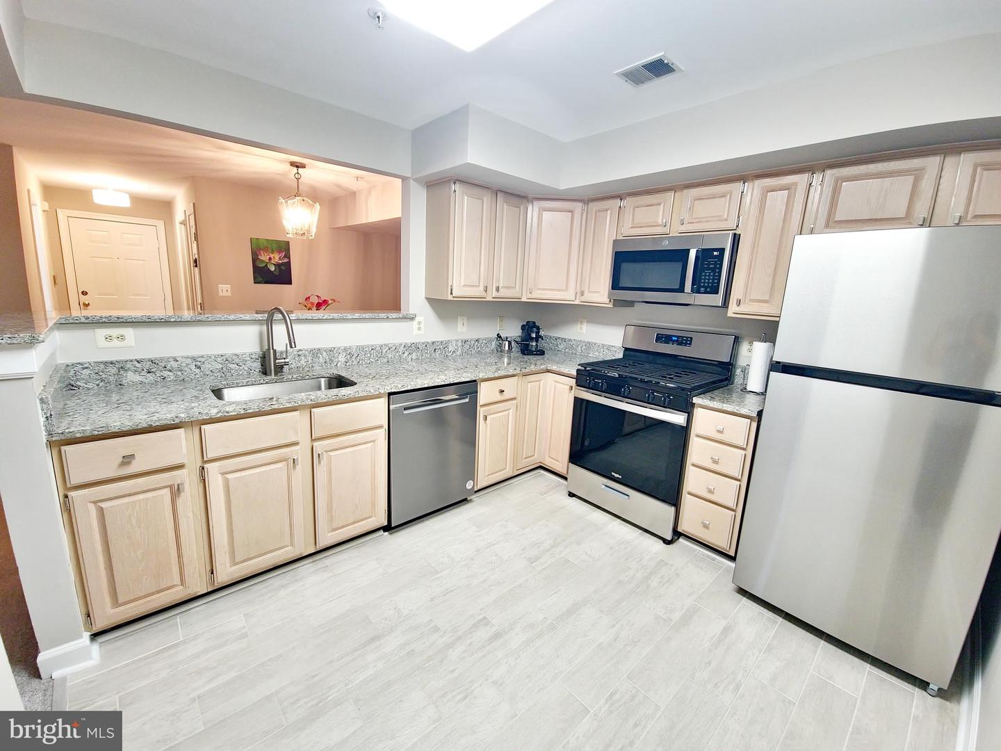 12253 FAIRFIELD HOUSE DR #405, FAIRFAX, Virginia 22033, 2 Bedrooms Bedrooms, ,2 BathroomsBathrooms,Residential,For sale,12253 FAIRFIELD HOUSE DR #405,VAFX2256908 MLS # VAFX2256908