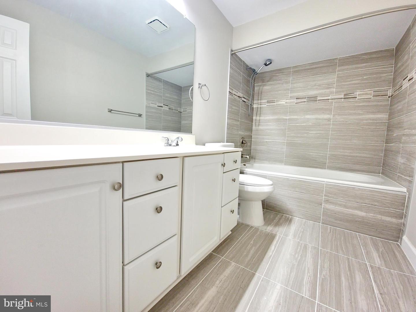 12253 FAIRFIELD HOUSE DR #405, FAIRFAX, Virginia 22033, 2 Bedrooms Bedrooms, ,2 BathroomsBathrooms,Residential,For sale,12253 FAIRFIELD HOUSE DR #405,VAFX2256908 MLS # VAFX2256908
